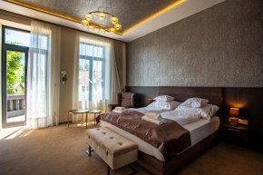 Vöröskő Villa -ELNÖKI szauna és jakuzzi használattal, Balatonalmádi